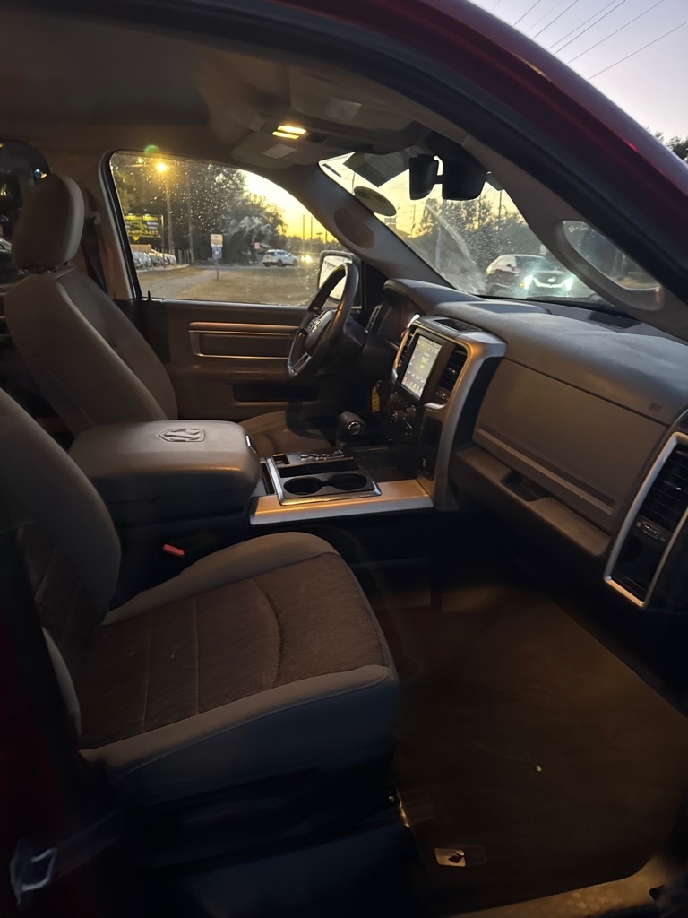 RAM 1500 2WD Crew Cab 140.5" Big Horn 2013