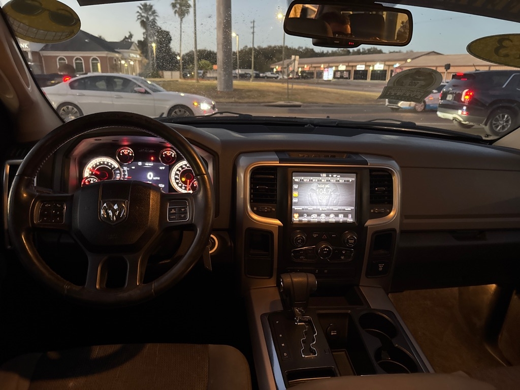 RAM 1500 2WD Crew Cab 140.5" Big Horn 2013