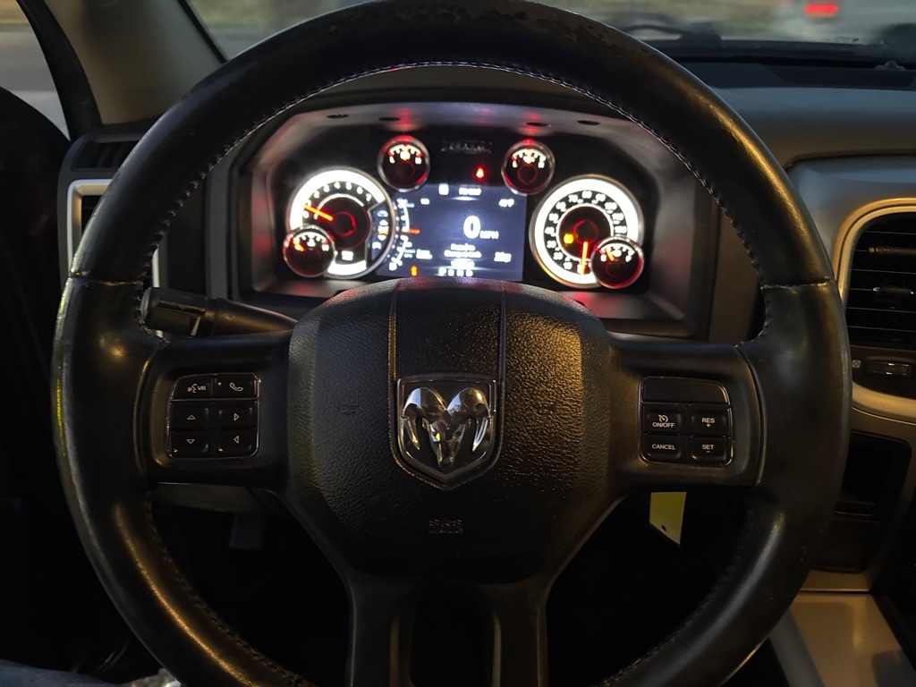 RAM 1500 2WD Crew Cab 140.5" Big Horn 2013