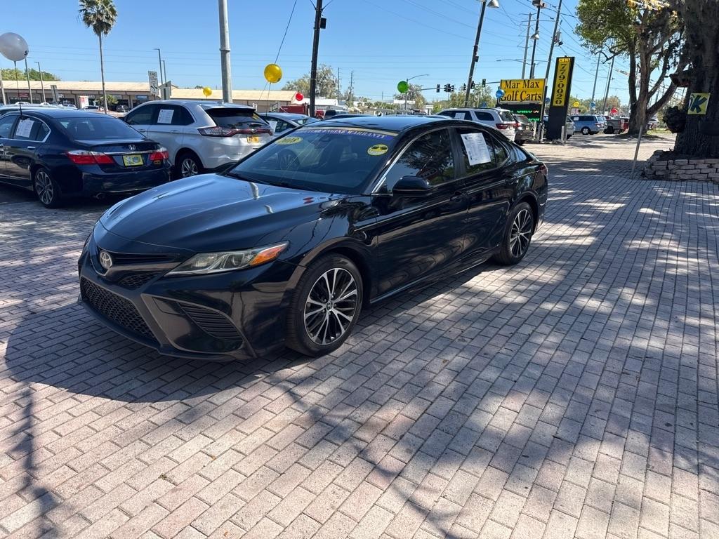 Toyota Camry XLE Auto (Natl) 2018