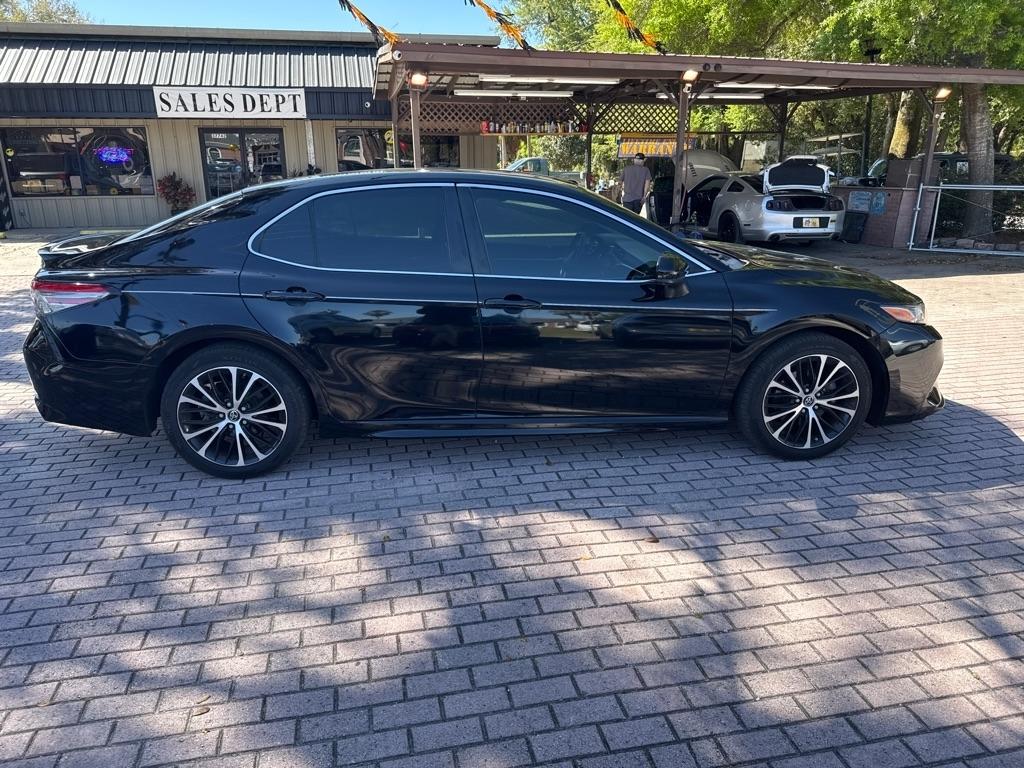 Toyota Camry XLE Auto (Natl) 2018