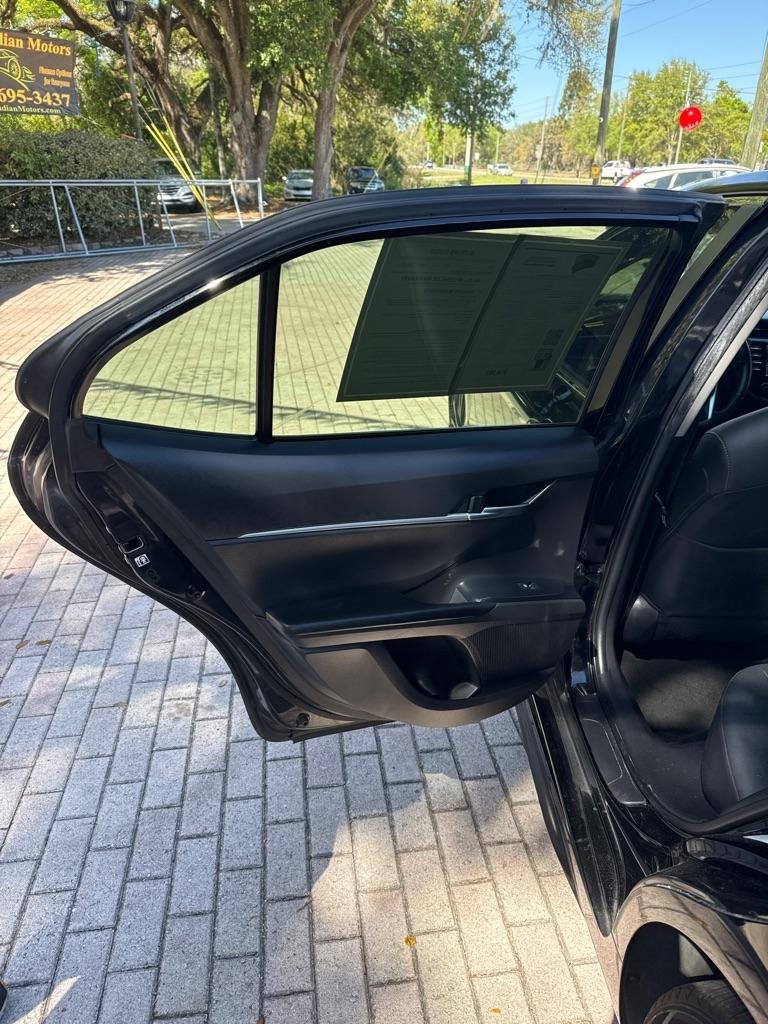 Toyota Camry XLE Auto (Natl) 2018