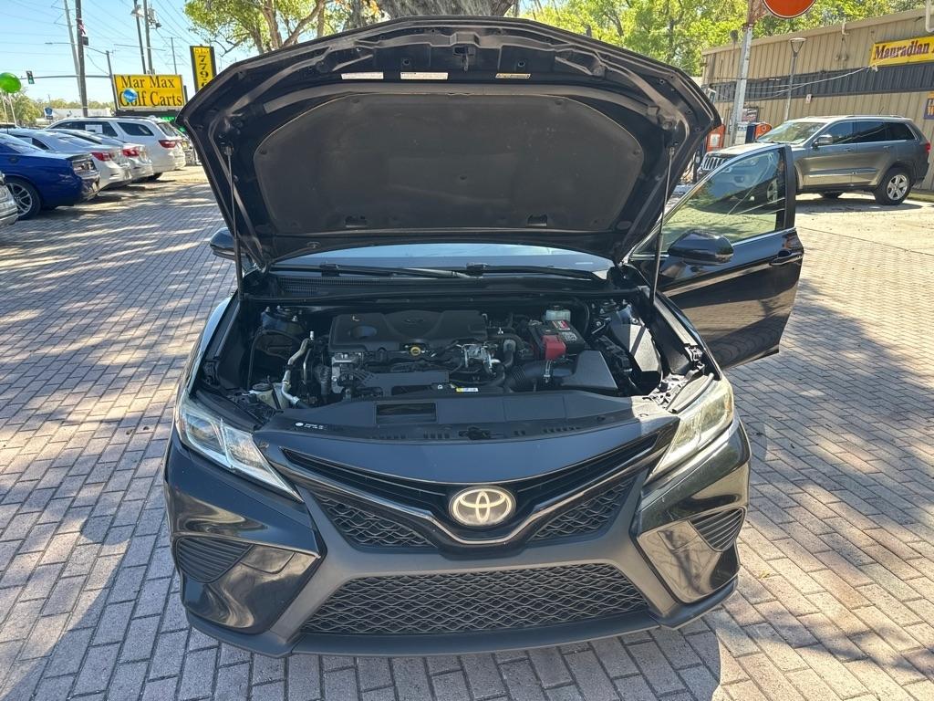 Toyota Camry XLE Auto (Natl) 2018