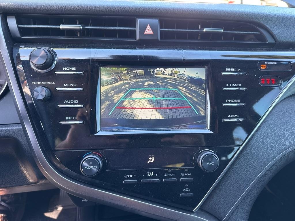 Toyota Camry XLE Auto (Natl) 2018