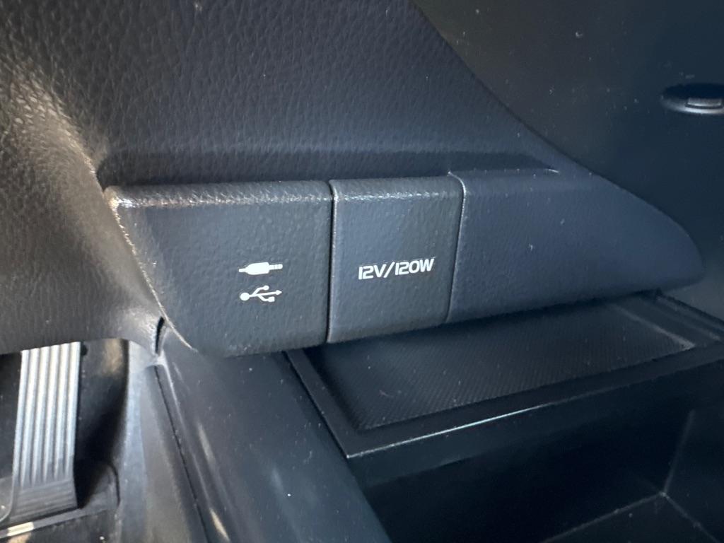 Toyota Camry XLE Auto (Natl) 2018