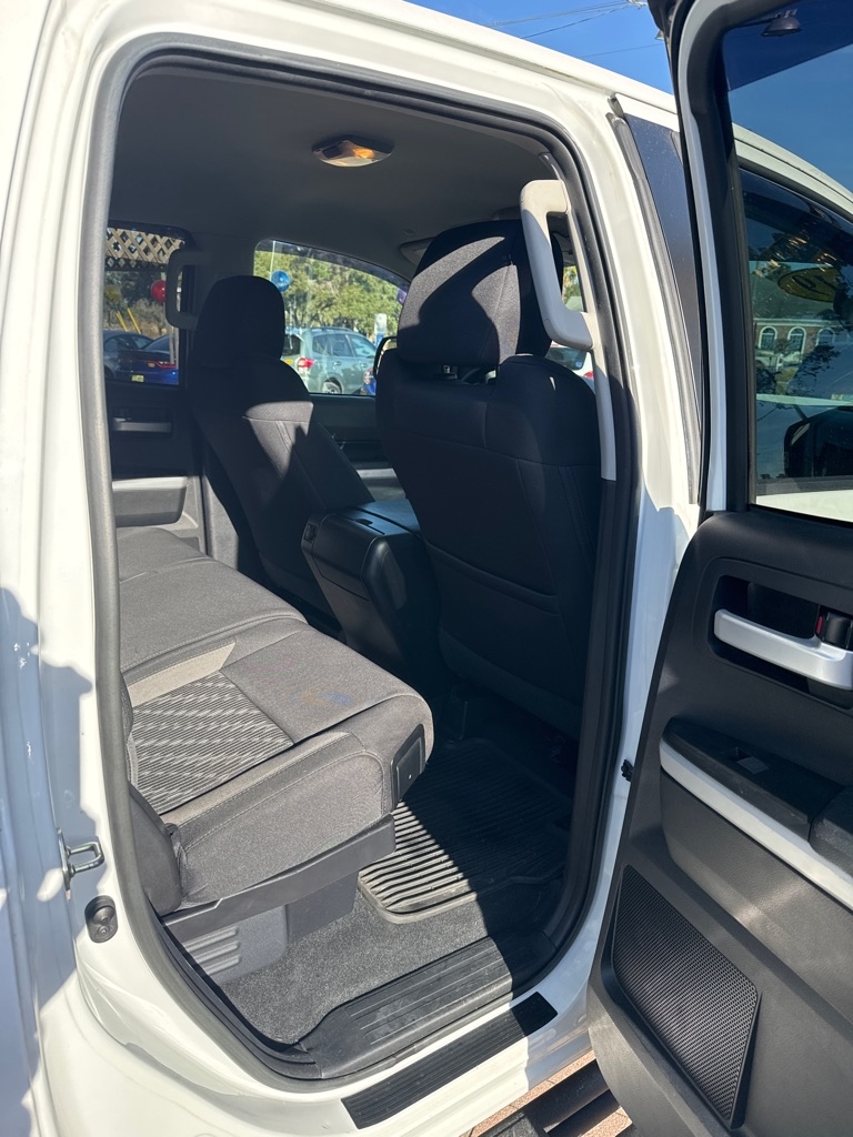 Toyota Tundra 4WD Limited Double Cab 6.5' Bed 5.7L (Natl) 2019