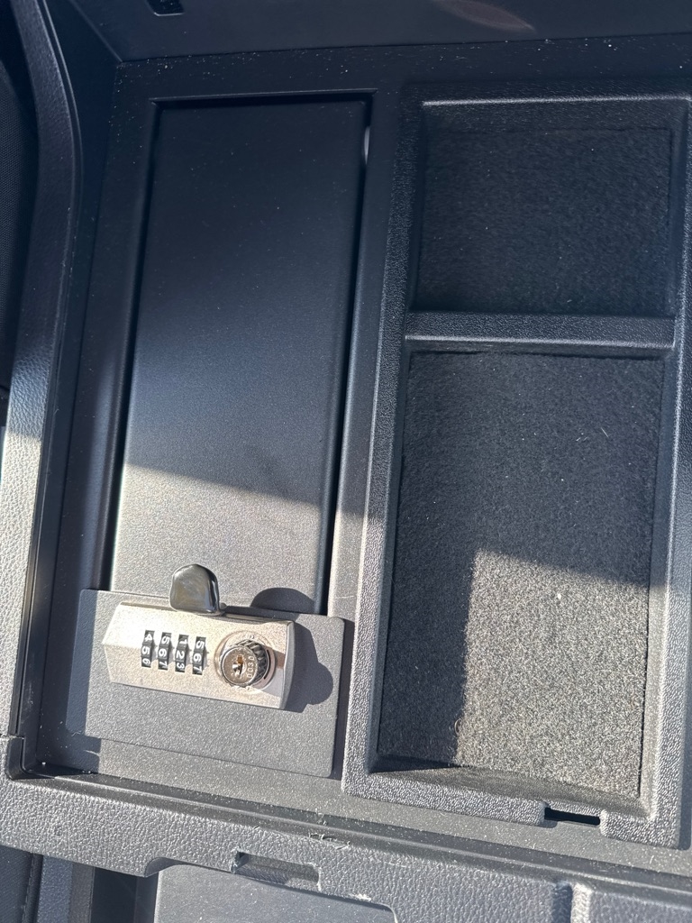 Toyota Tundra 4WD Limited Double Cab 6.5' Bed 5.7L (Natl) 2019