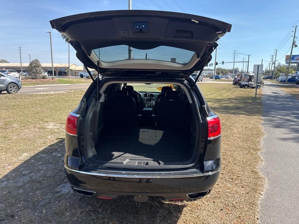 Buick Enclave FWD 4dr Leather 2016