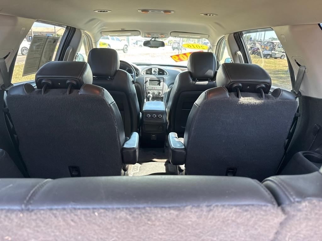 Buick Enclave FWD 4dr Leather 2016