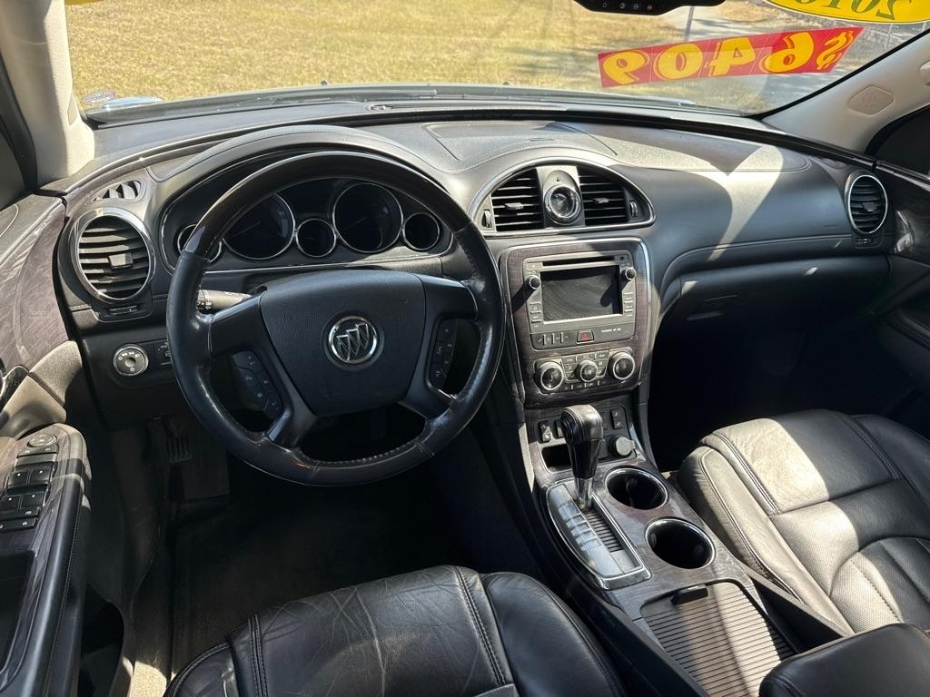 Buick Enclave FWD 4dr Leather 2016