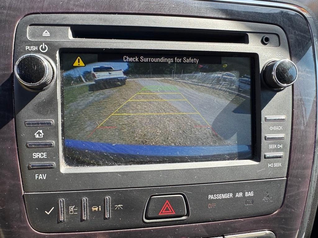 Buick Enclave FWD 4dr Leather 2016