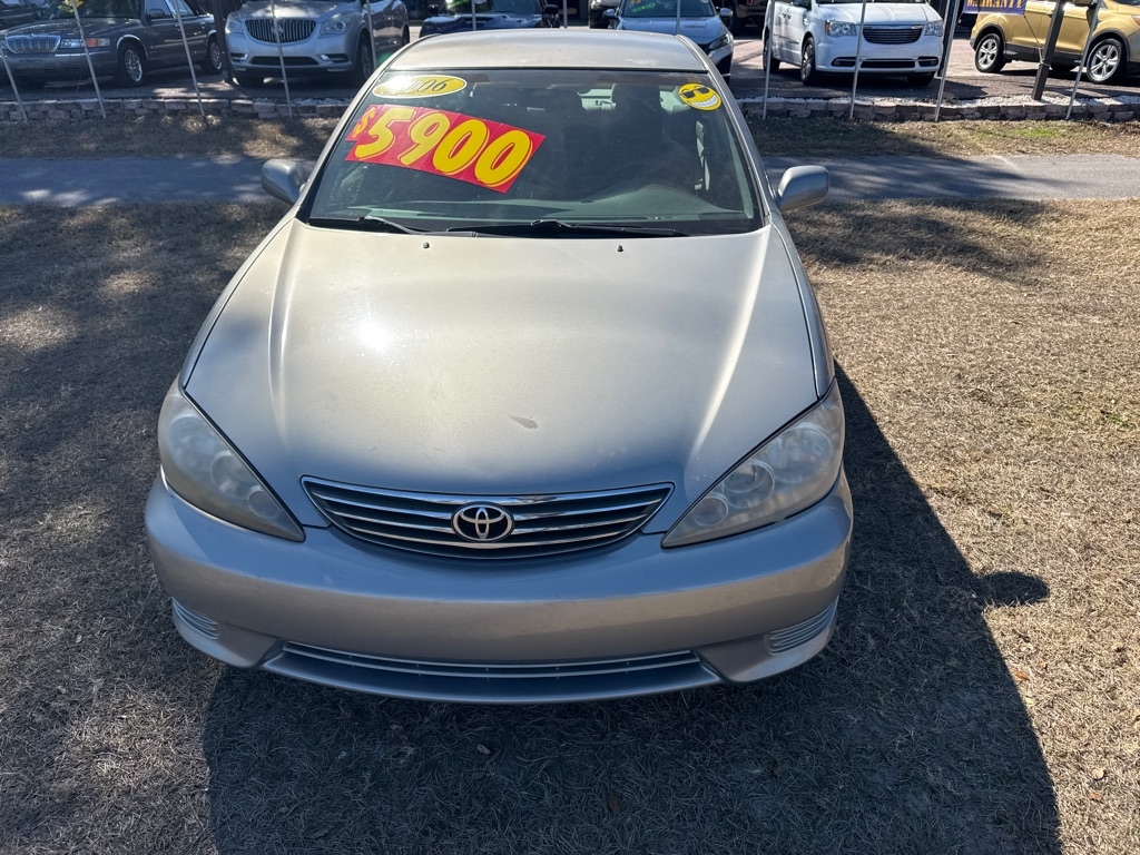 Toyota Camry 4dr Sdn XLE Auto (Natl) 2006