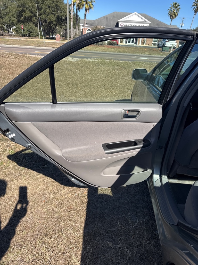 Toyota Camry 4dr Sdn XLE Auto (Natl) 2006