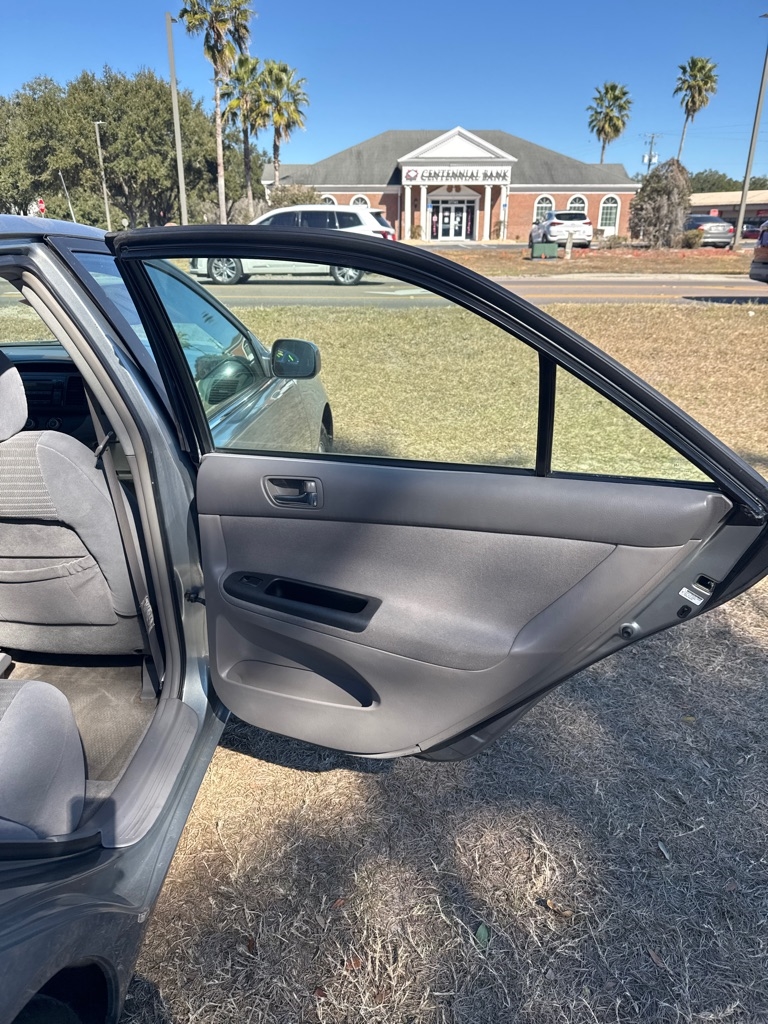 Toyota Camry 4dr Sdn XLE Auto (Natl) 2006