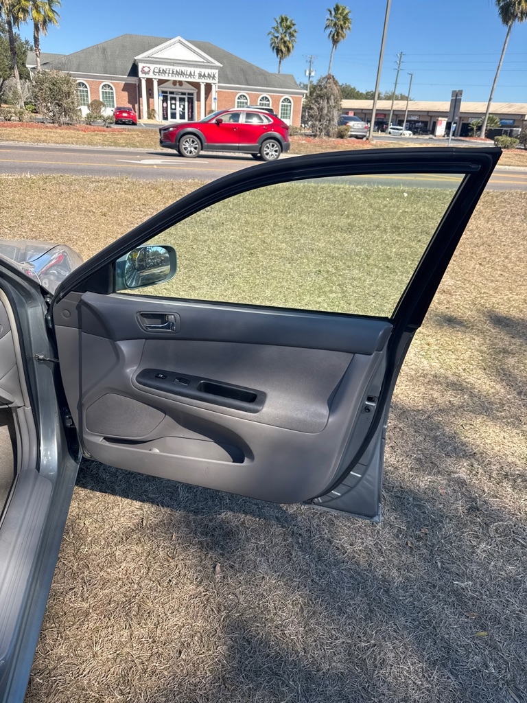 Toyota Camry 4dr Sdn XLE Auto (Natl) 2006