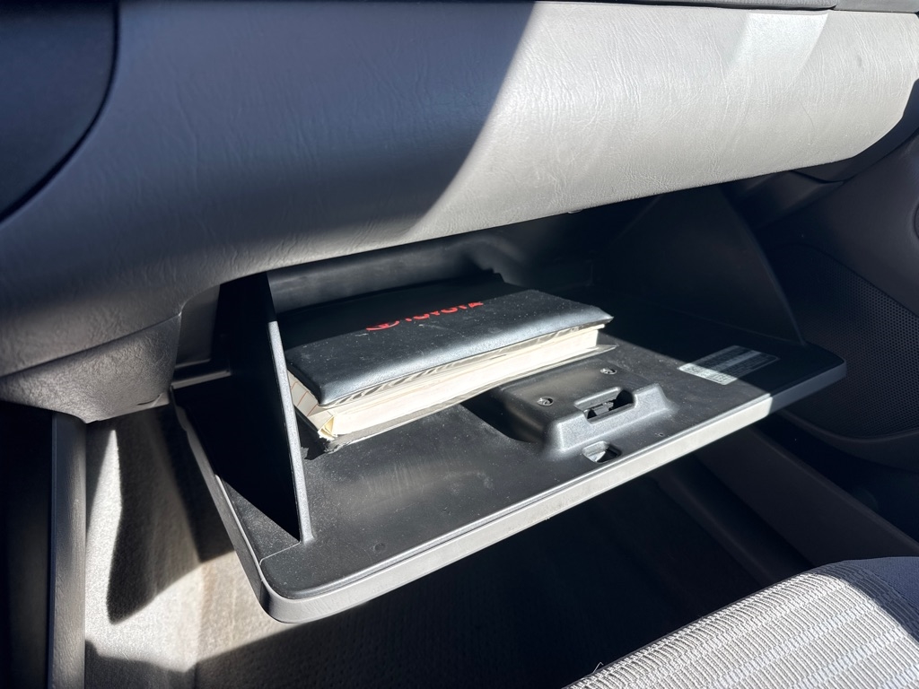 Toyota Camry 4dr Sdn XLE Auto (Natl) 2006