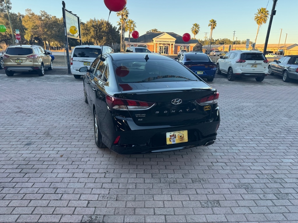 Hyundai Sonata SE 2.4L 2019