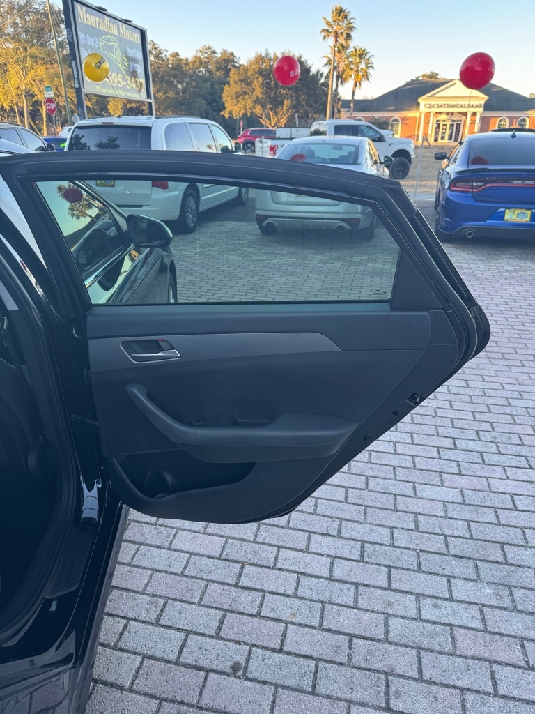 Hyundai Sonata SE 2.4L 2019