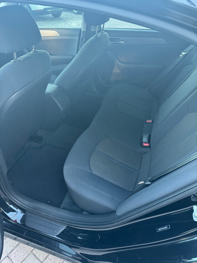 Hyundai Sonata SE 2.4L 2019
