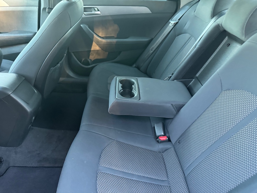 Hyundai Sonata SE 2.4L 2019