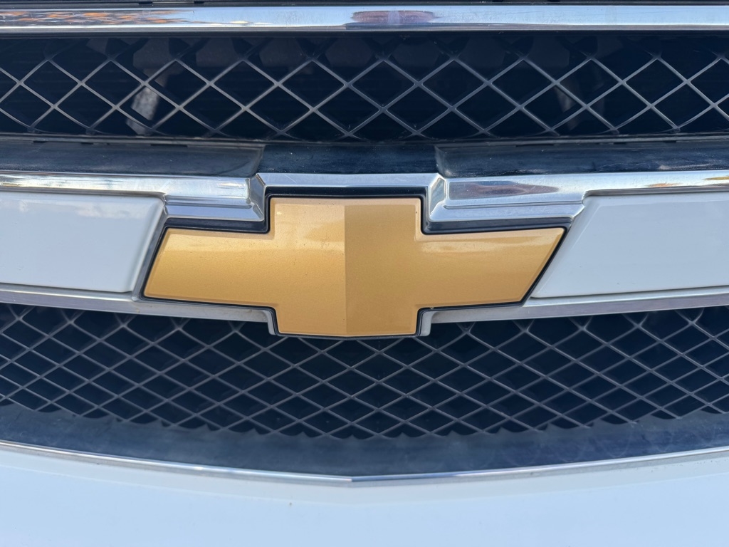 Chevrolet Suburban 2WD 4dr 1500 LT 2013