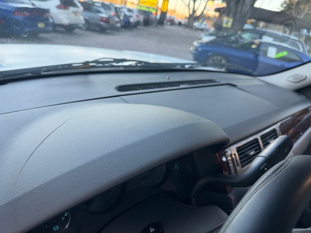 Chevrolet Suburban 2WD 4dr 1500 LT 2013