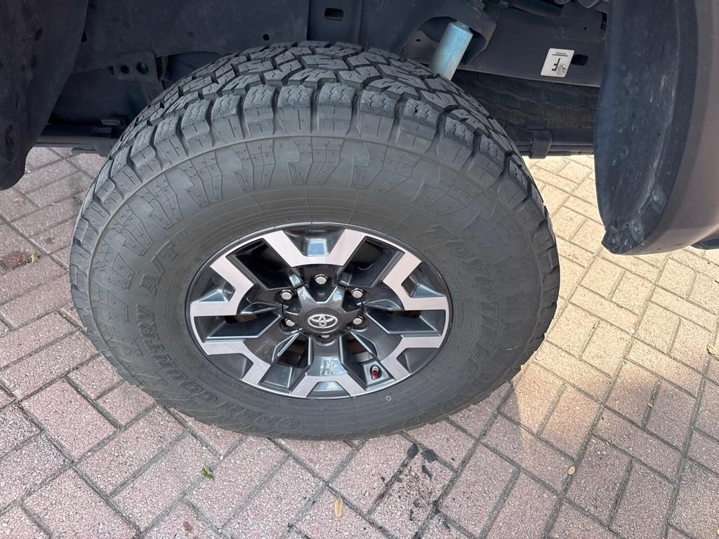 Toyota Tacoma TRD Off Road Access Cab 6' Bed V6 4x4 AT (Natl) 2017