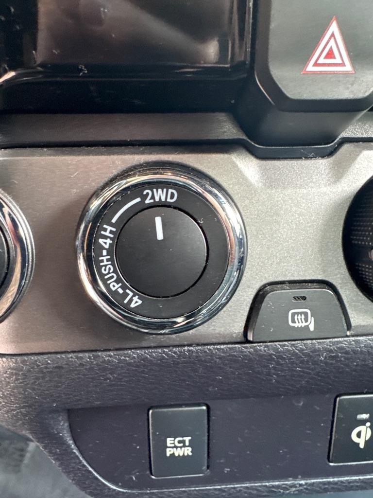 Toyota Tacoma TRD Off Road Access Cab 6' Bed V6 4x4 AT (Natl) 2017