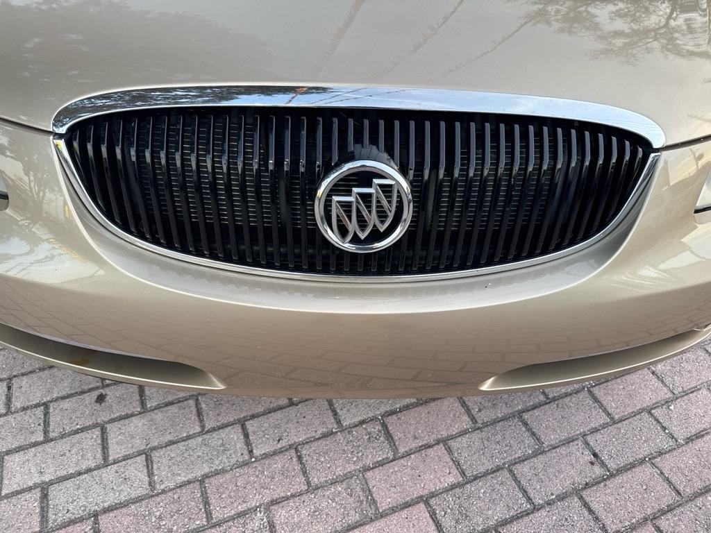 Buick Lucerne 4dr Sdn CXS 2006