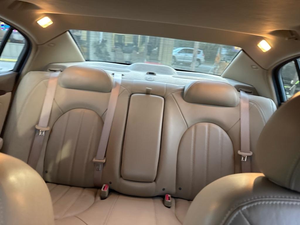 Buick Lucerne 4dr Sdn CXS 2006