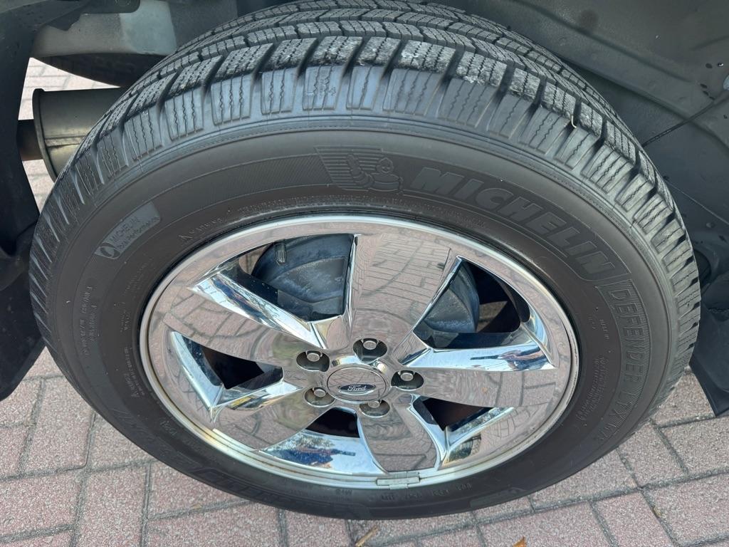 Ford Escape FWD 4dr XLT 2011