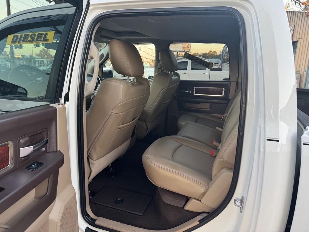 RAM 2500 4WD Crew Cab 149" Laramie 2012