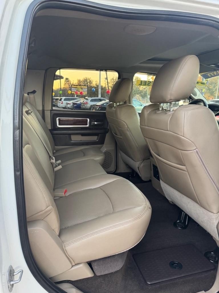 RAM 2500 4WD Crew Cab 149" Laramie 2012