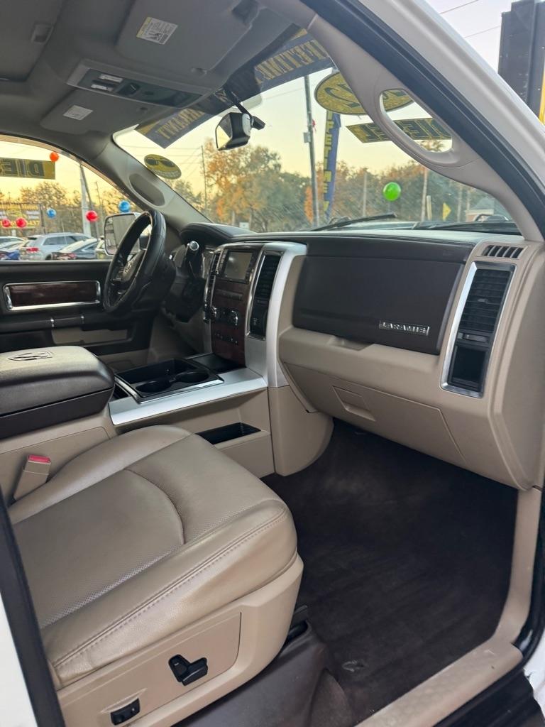 RAM 2500 4WD Crew Cab 149" Laramie 2012