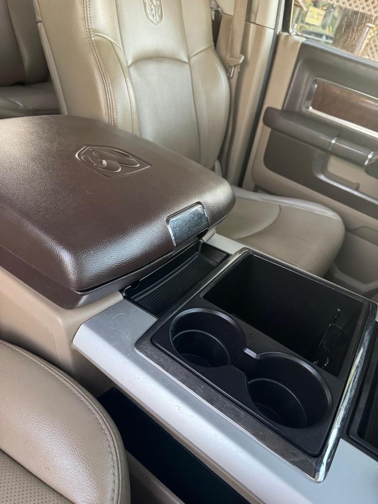 RAM 2500 4WD Crew Cab 149" Laramie 2012