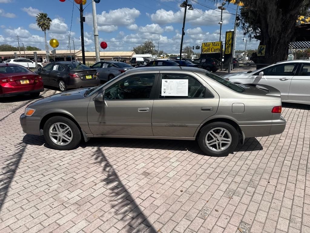 Toyota Camry 4dr Sdn XLE V6 Auto 2000