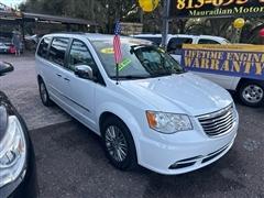 2013 Chrysler Town & Country 