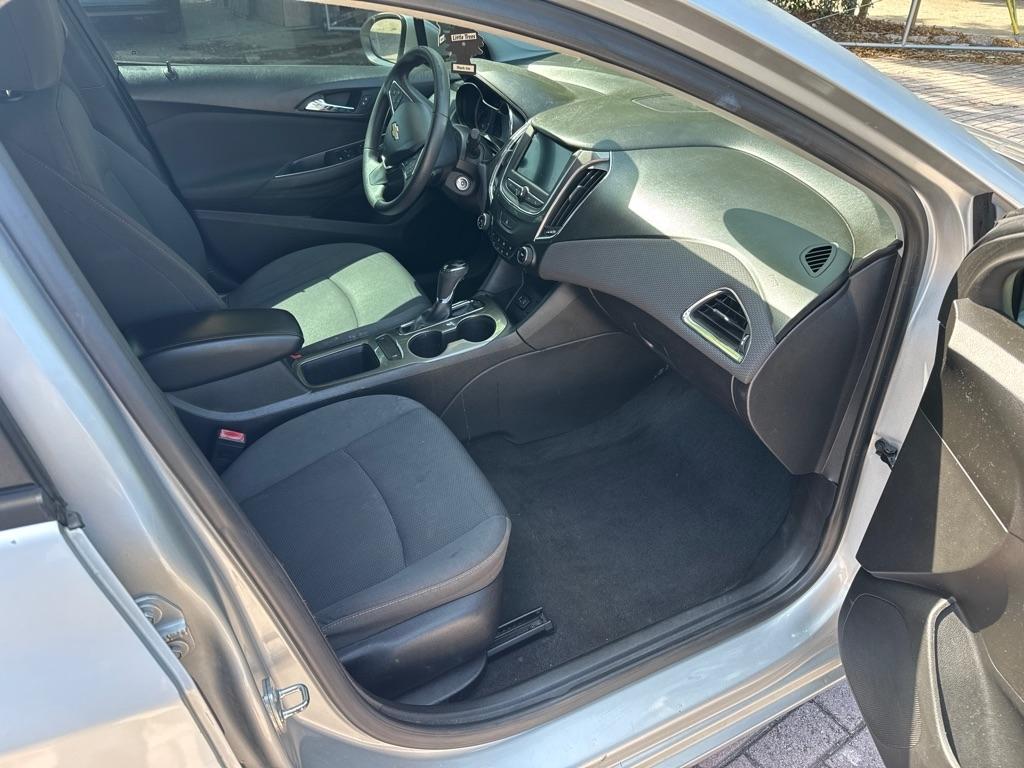 Chevrolet Cruze 4dr Sdn CVT 2019