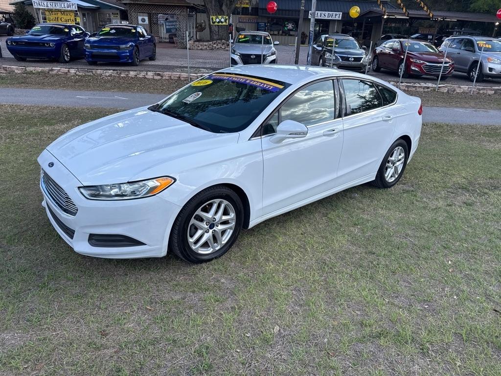 Ford Fusion 4dr Sdn SE FWD 2016