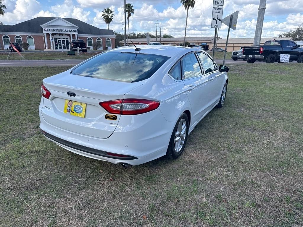Ford Fusion 4dr Sdn SE FWD 2016