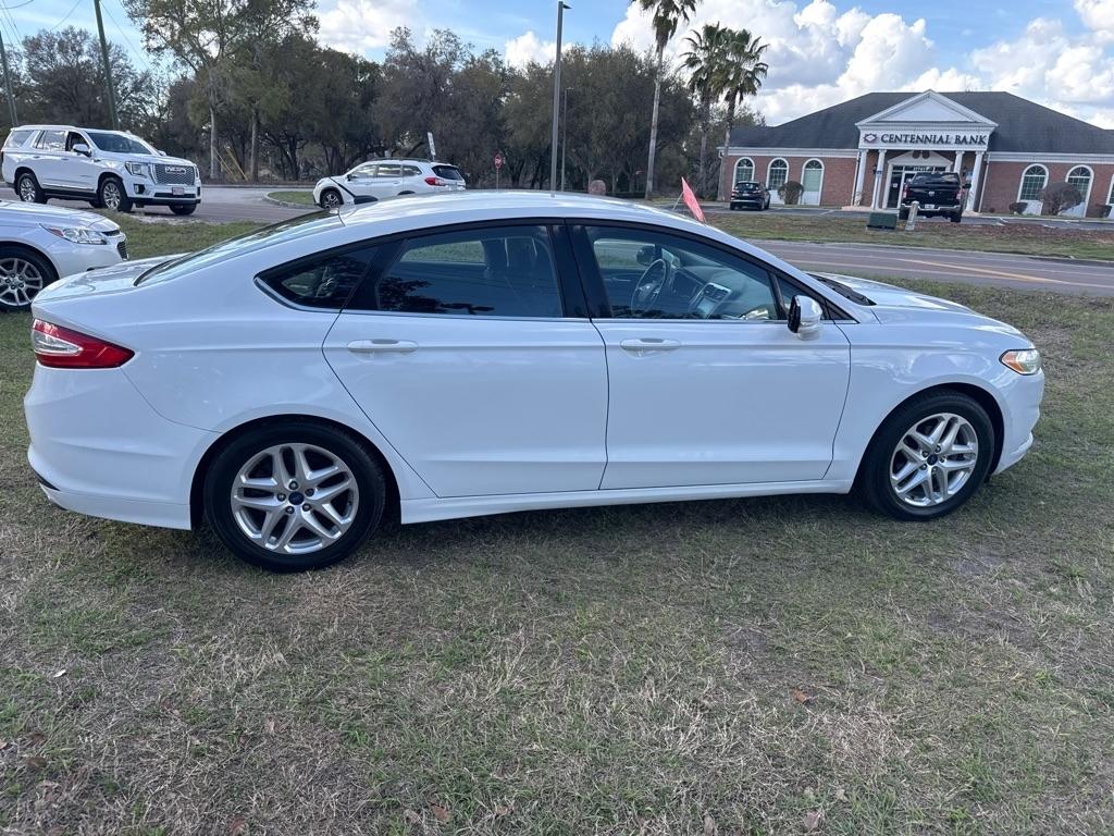 Ford Fusion 4dr Sdn SE FWD 2016