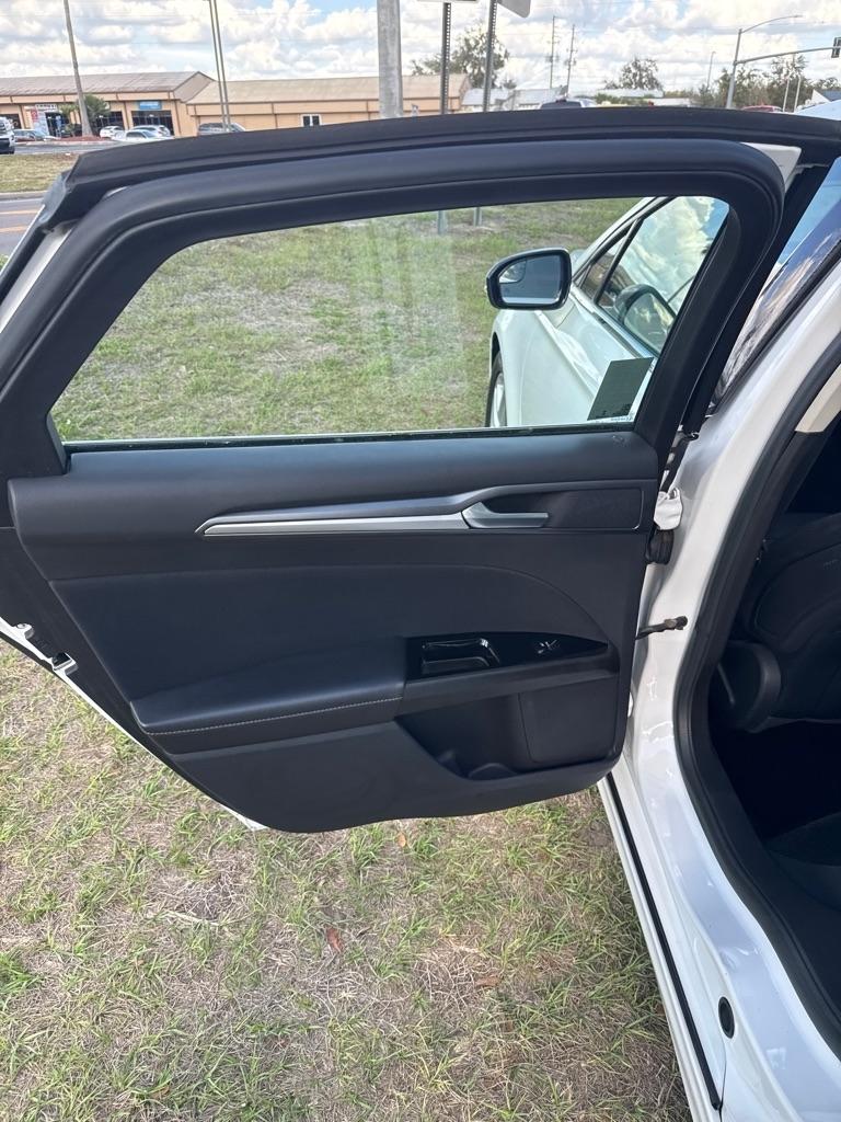 Ford Fusion 4dr Sdn SE FWD 2016