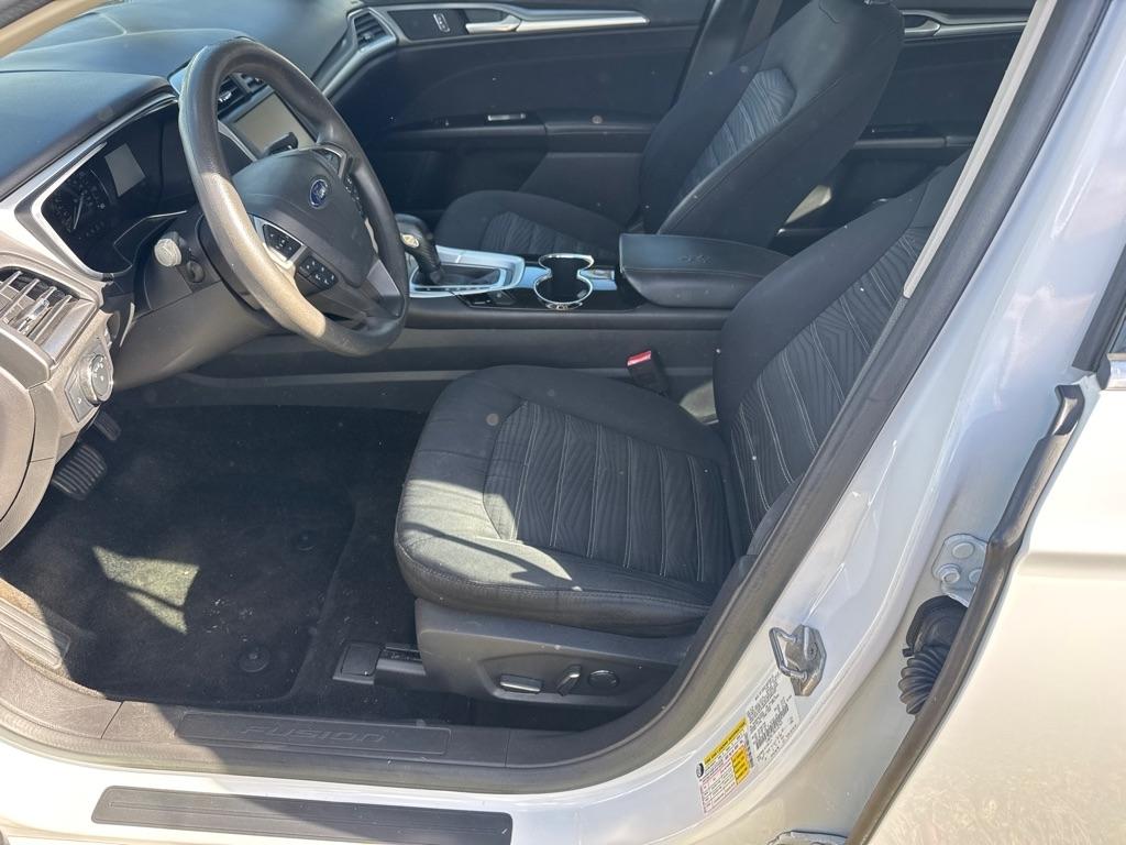 Ford Fusion 4dr Sdn SE FWD 2016