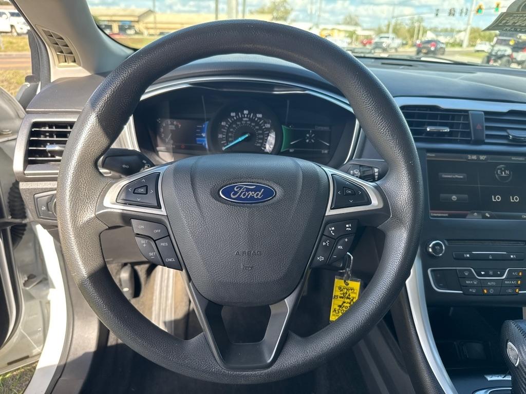 Ford Fusion 4dr Sdn SE FWD 2016