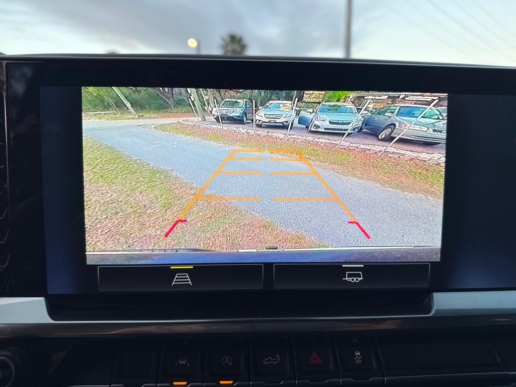 Chevrolet Silverado 1500 4WD Crew Cab 147" LT w/2FL 2022