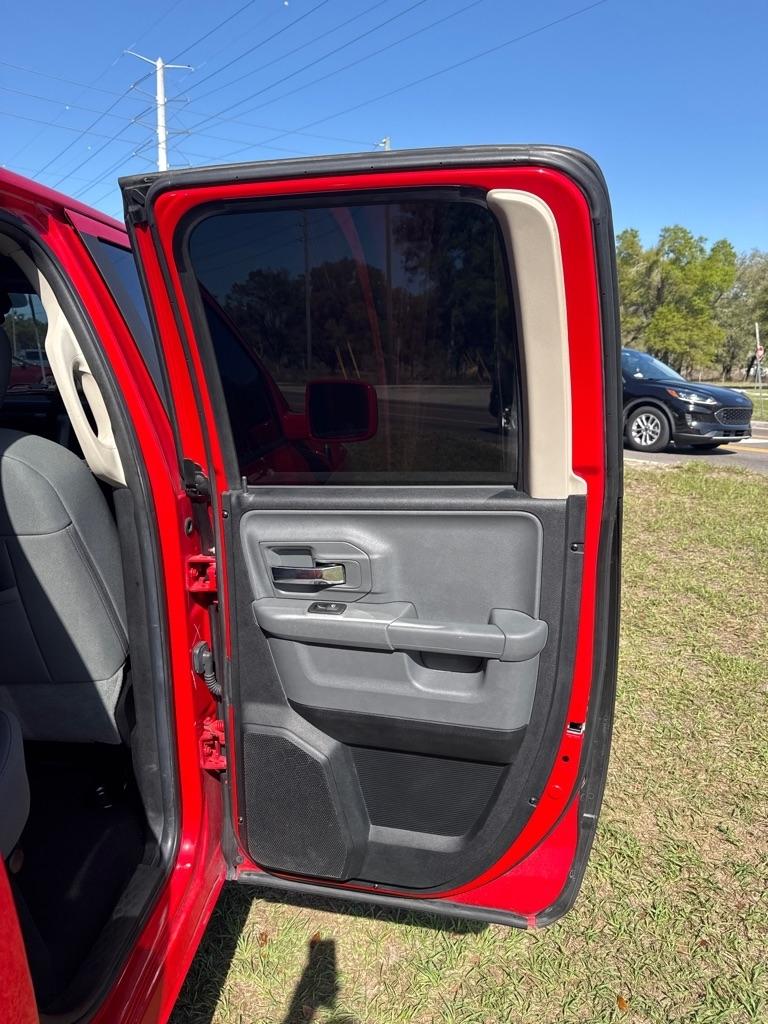 RAM 1500 2WD Quad Cab 140.5" Big Horn 2016