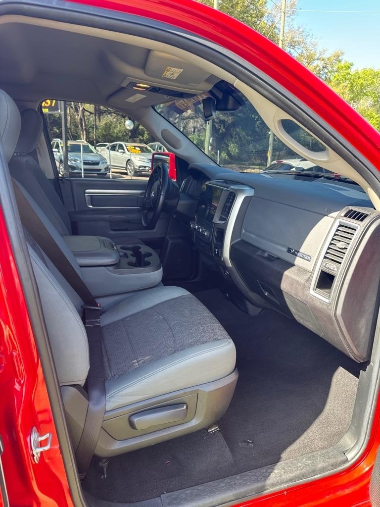 RAM 1500 2WD Quad Cab 140.5" Big Horn 2016