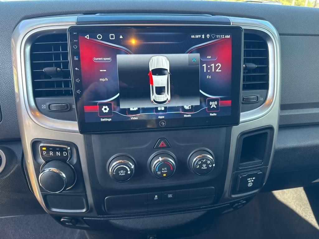 RAM 1500 2WD Quad Cab 140.5" Big Horn 2016