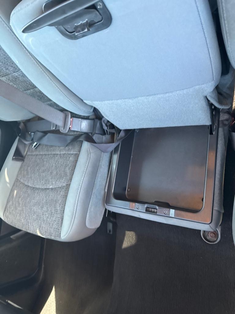 RAM 1500 2WD Quad Cab 140.5" Big Horn 2016