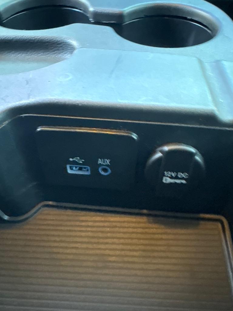 RAM 1500 2WD Quad Cab 140.5" Big Horn 2016